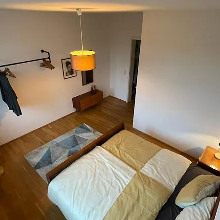 Am Lene-voigt-park, Netflix, Lichtdurchflutet * Leipzig