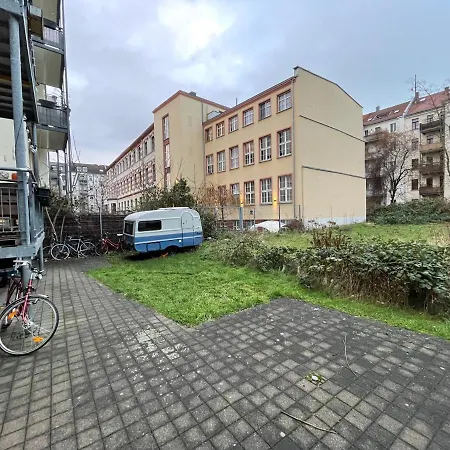 Am Lene-voigt-park, Netflix, Lichtdurchflutet Leipzig
